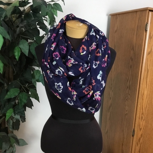 TARGET brand xfinity scarf blue floral - Picture 2 of 7